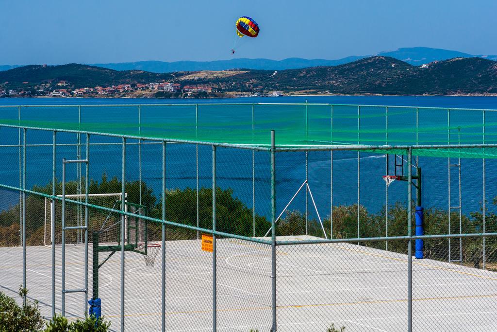 Akrathos Beach Hotel Ouranoupoli Exteriör bild