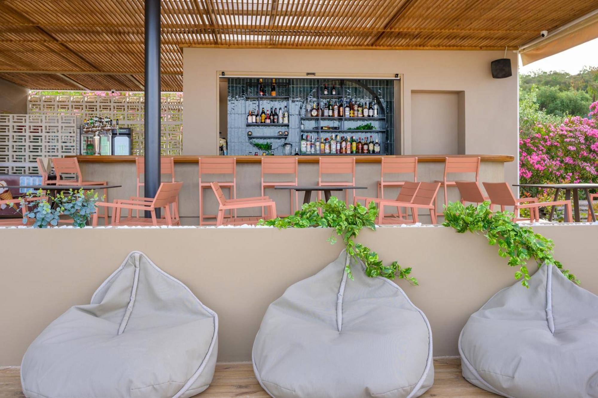 Akrathos Beach Hotel Ouranoupoli Exteriör bild